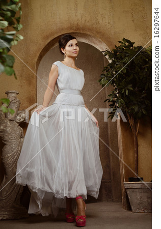 Young beautiful woman with Venice mask 16297644