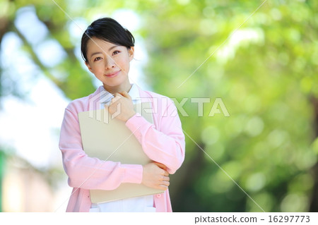 Nurse Nurse 16297773