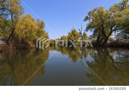 river channel 16300200