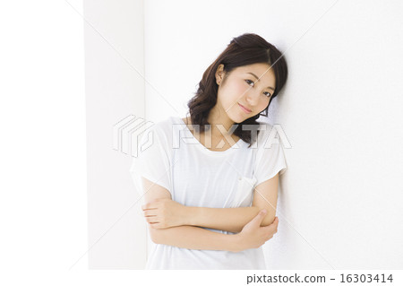 年輕的女士 年輕的女士 16303414