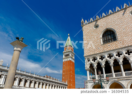 Campanile di San Marco in summer day, Venice 16304535
