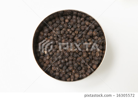 Spice Black Pepper Hole Simple · White Back Photo 16305572