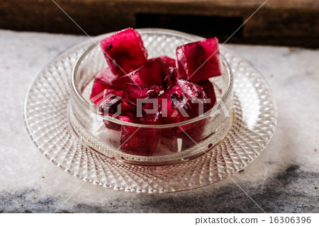 Frozen hibiscus tea 16306396