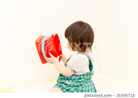Baby cute pose Baby cute pose 16306718