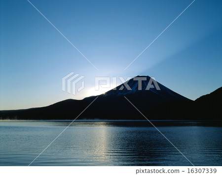 Morning glow Fuji and Shimodo Lake Morning glow Fuji and Shimodo Lake 16307339
