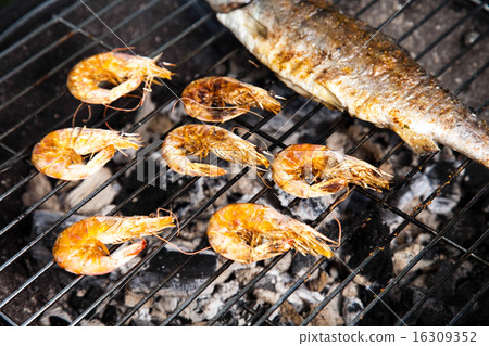 Grilling fish, bright colorful vivid theme 16309352