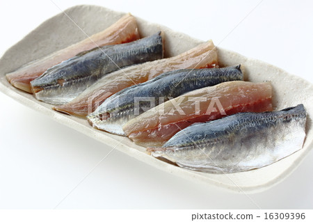 Three strips of horse mackerel Three strips of horse mackerel 16309396