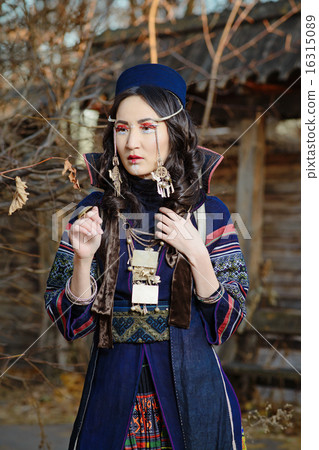 Young Girl in National Vietnam Costume Young Girl in National Vietnam Costume 16315089