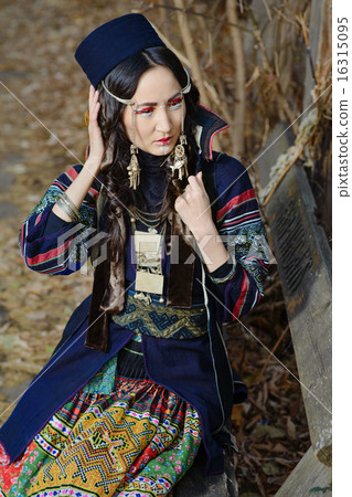 Young Girl in National Vietnam Costume Young Girl in National Vietnam Costume 16315095