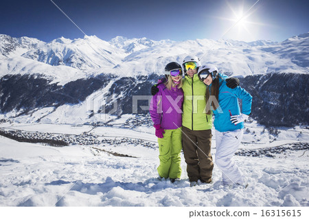 Young people hugging and posing ski resort Young people hugging and posing ski resort 16315615
