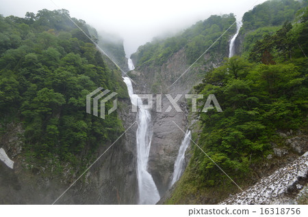 Famous waterfall in early summer 16318756