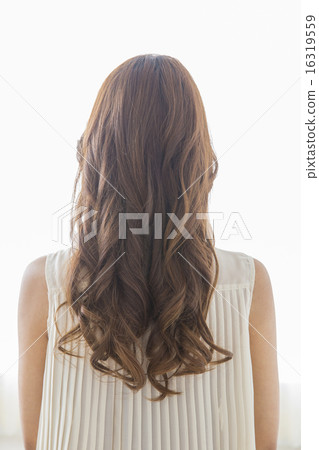 美女形象背後的年輕女子 16319559