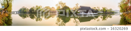 Yangzhou canal in the morning Yangzhou canal in the morning 16320269