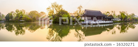Yangzhou canal in the morning 16320271