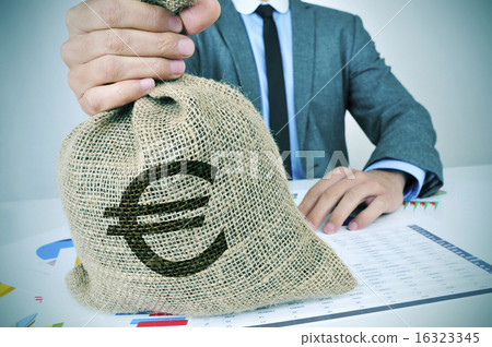 man with a burlap money bag with the euro sign 16323345