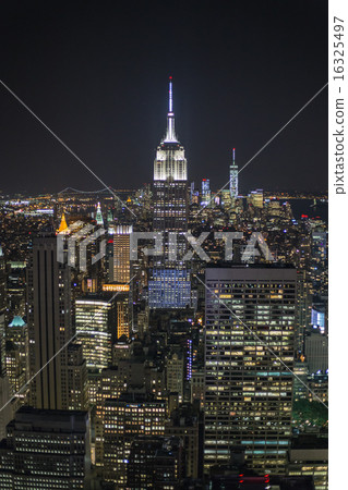 查看從岩石頂部到曼哈頓南部 16325497