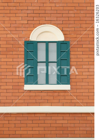 Vintage window with wall background 16326203
