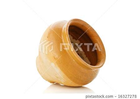 Old pot Old pot 16327278