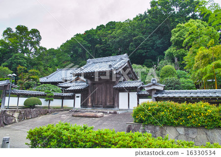 Japanese Old Style House Stock Photo 16330534 Pixta