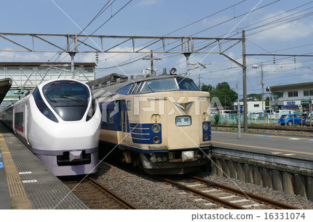 Michinoku 583 family sent in Kami station Michinoku 583 family sent in Kami station 16331074