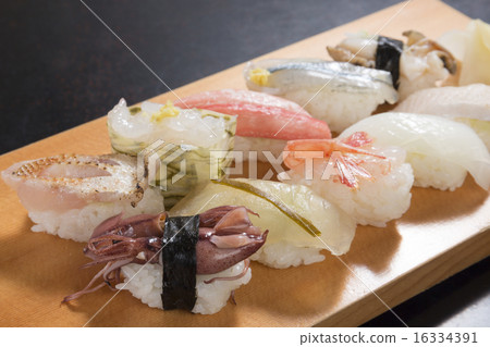 Hokuriku's fresh grip sushi 16334391