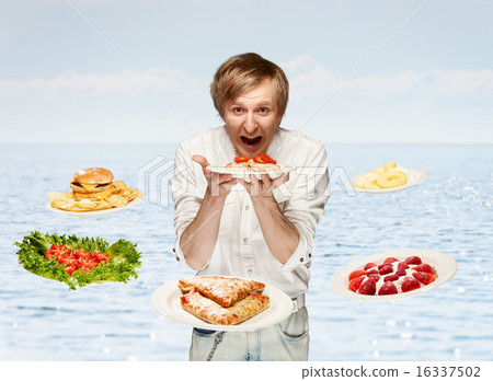 Man and meals 16337502