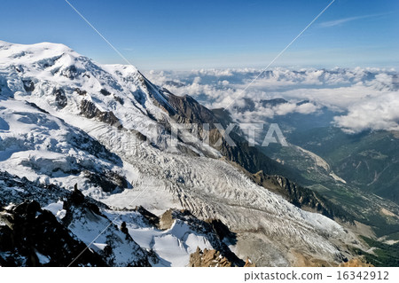Mont Blanc - l'Aiguille du Midi 16342912