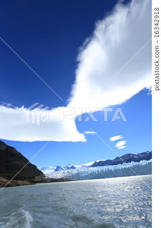 Sky and clouds and glaciers 16342918