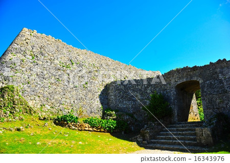Nakagusu castle ruins Nakagusu castle ruins 16343976