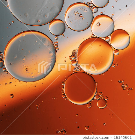 Oil drops on a water surface Oil drops on a water surface 16345601