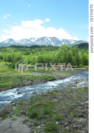 初夏的大雪山 初夏的大雪山 16350870
