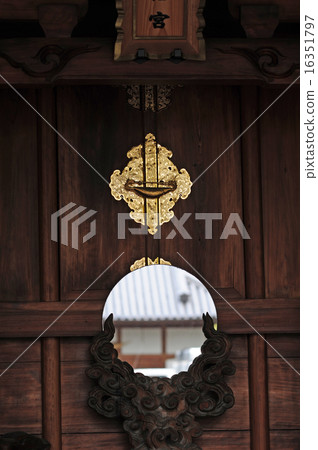 Mirror-2 of Ikeda Nagi Shrine 16351797