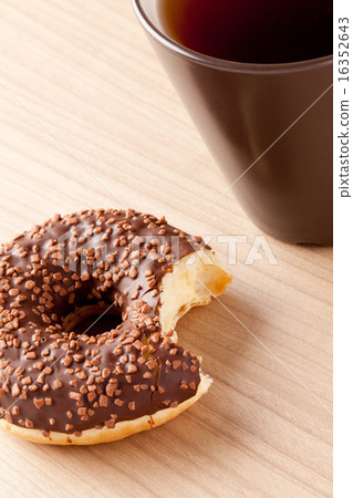 the sweet donut the sweet donut 16352643