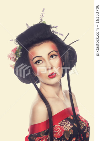 Portrait of a Geisha 16353706