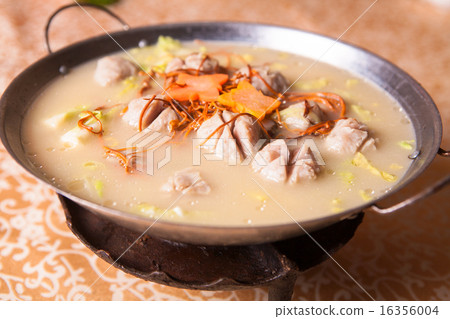 chinese delicious food 16356004