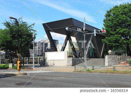 Image of Tokyo Metropolitan Museum of Contemporary Art (MOT) 16356814