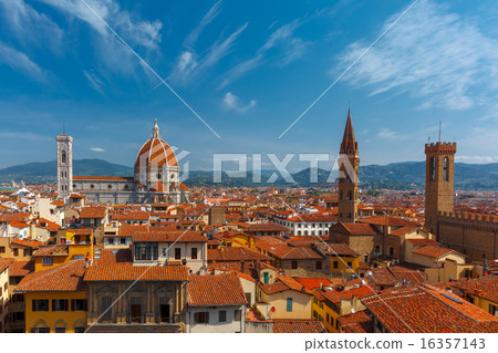 Duomo and Bargello in Florence, Italy Duomo and Bargello in Florence, Italy 16357143