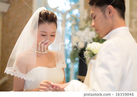 bridegroom, groom, boutonniere 16359048