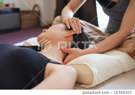 Massage  16360207