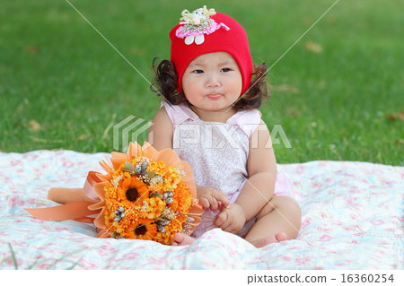 Little asian girl 16360254