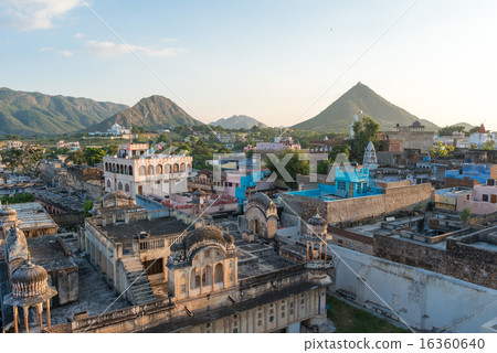 Morning landscape of Indian sacred Pushkar 16360640