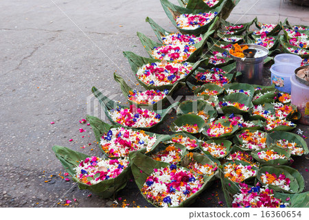 Indian Haridwar offerings petals Indian Haridwar offerings petals 16360654