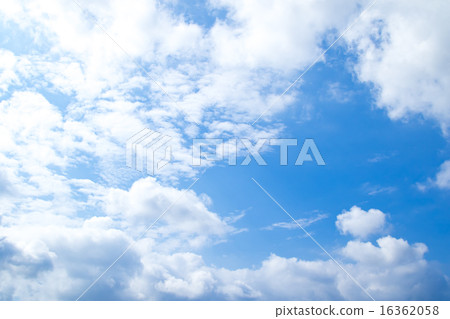 藍天和白色雲彩 16362058