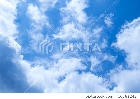 藍天和白色雲彩 藍天和白色雲彩 16362242