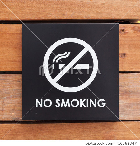 No Smoking sign on a wood wall 16362347