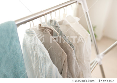 Room drying 16363302