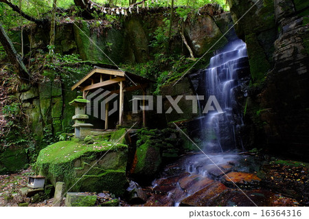 Aoba Falls (Uda City, Nara Prefecture) Aoba Falls (Uda City, Nara Prefecture) 16364316