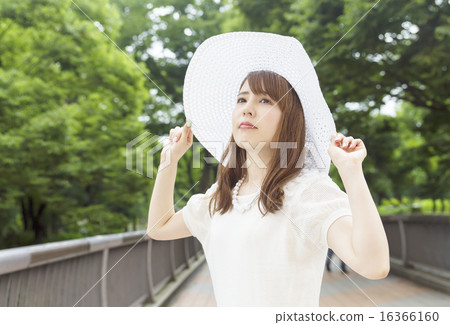 Young lady Portrait Summer sunny image Hat 16366160