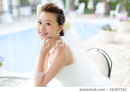 female, lady, woman 16367581