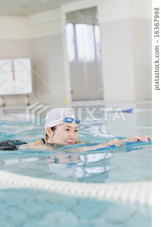 Sports club 16367998